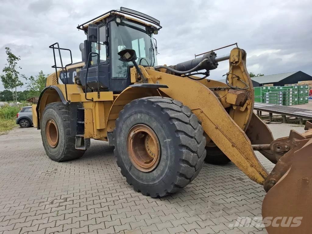 CAT 972k لوادر بعجل