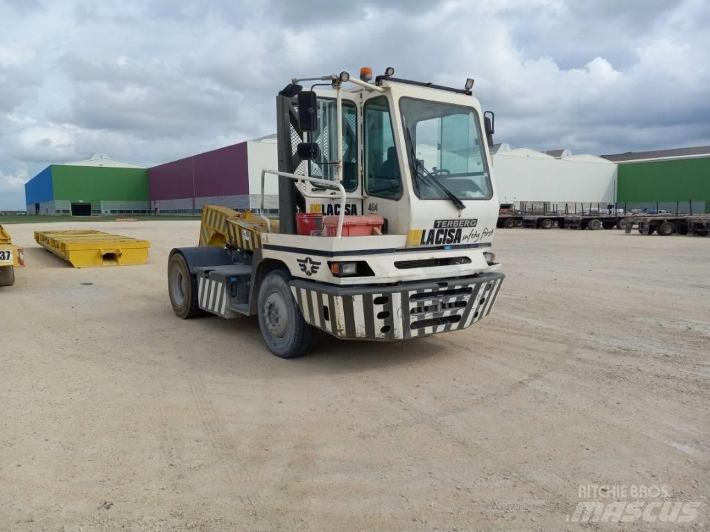 Terberg YT222 جرارات صالات المطارات