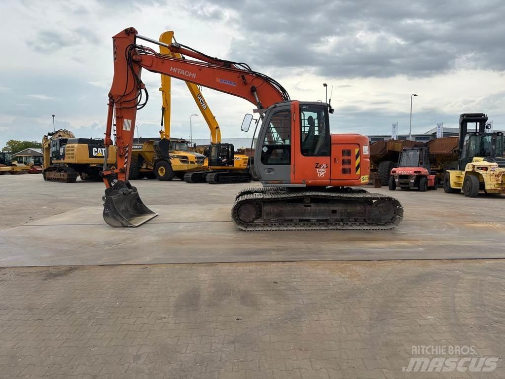 Hitachi ZX135US حفارات خاصة