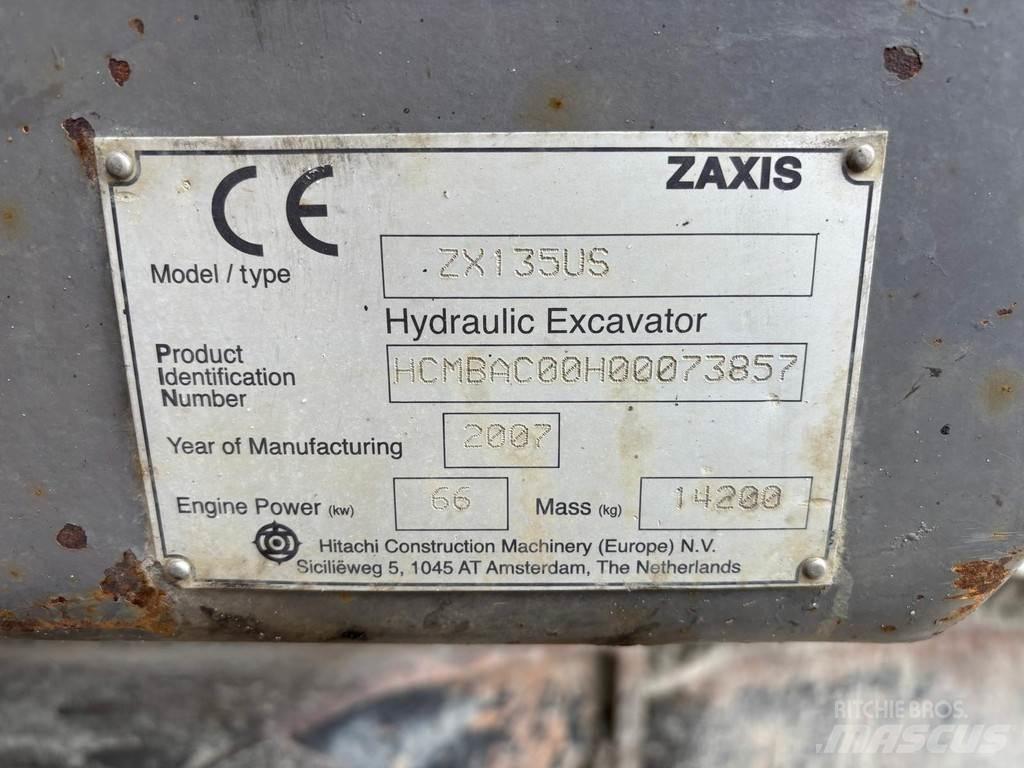 Hitachi ZX135US حفارات خاصة