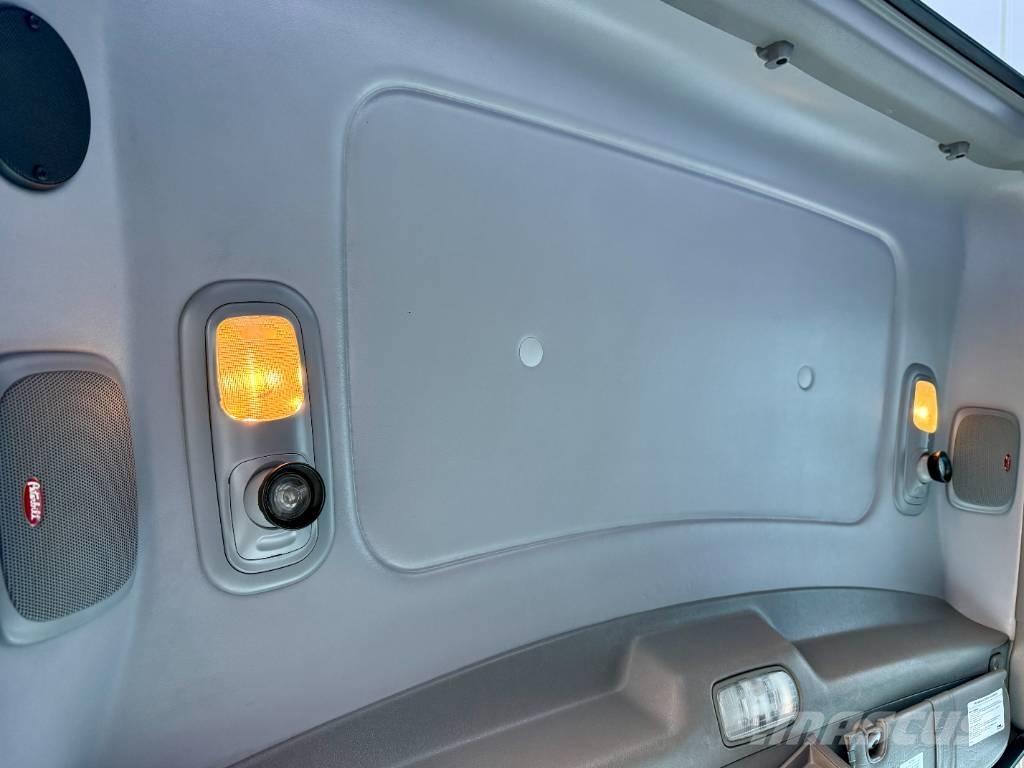 Peterbilt 389 وحدات الجر