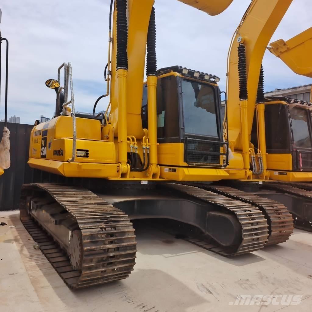 Komatsu PC 220 حفارات زحافة