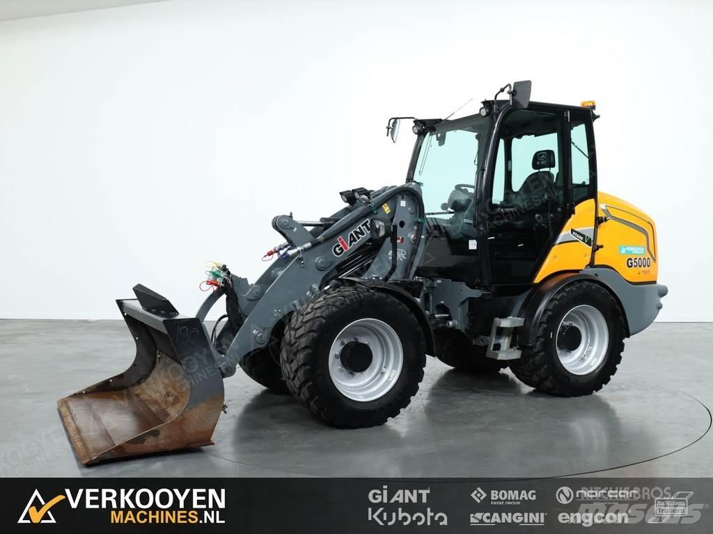 GiANT G5000 لوادر بعجل