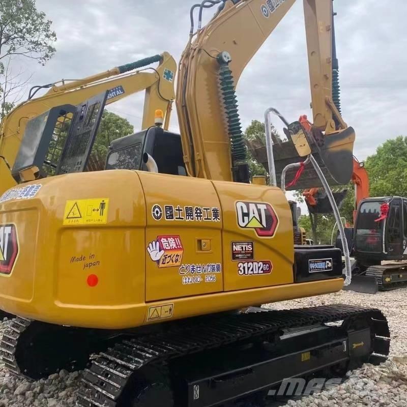CAT 312 حفارات زحافة