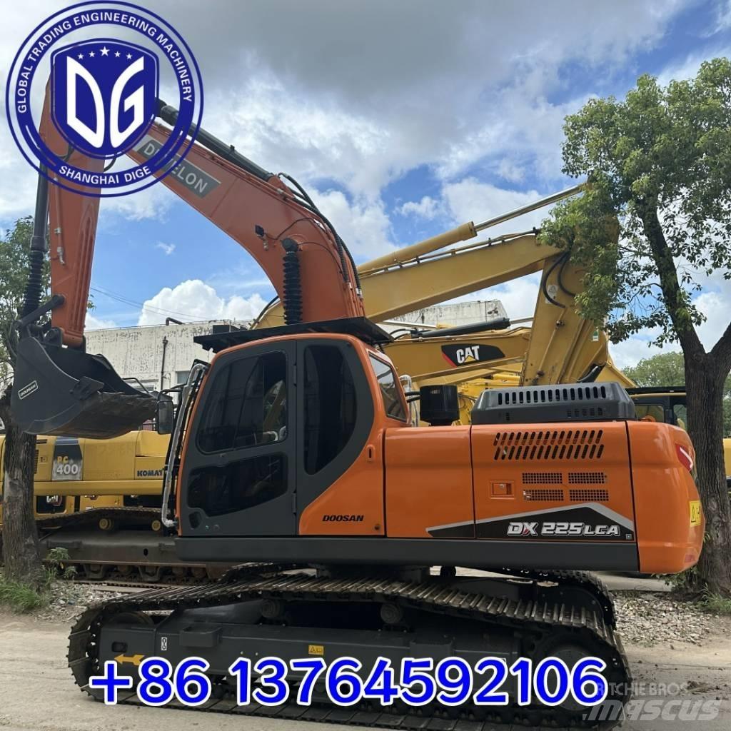 Doosan DX 225 LCA حفارات زحافة
