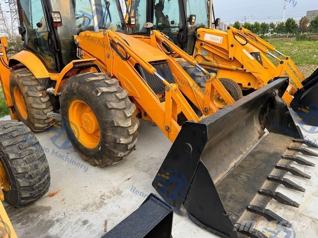 JCB 4 CX لوادر ذات جرافات عكسية