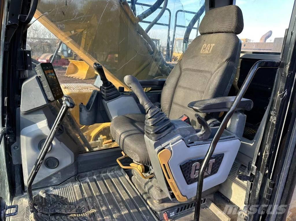 CAT 336GC حفارات زحافة