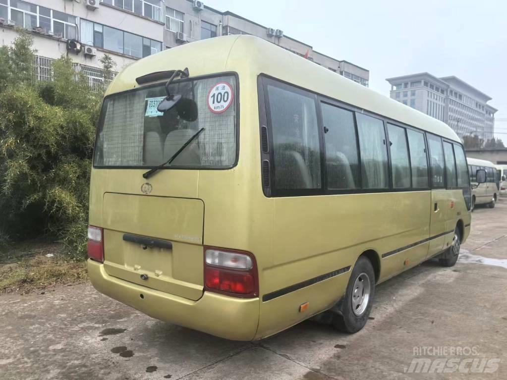 Toyota Coaster حافلة داخل المدينة