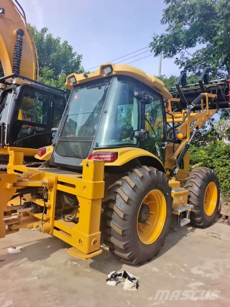 JCB 4 CX لوادر ذات جرافات عكسية