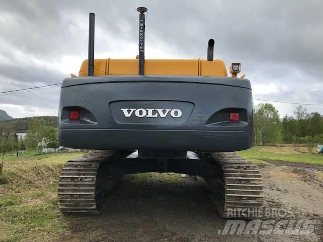 Volvo EC 360 B LC حفارات زحافة