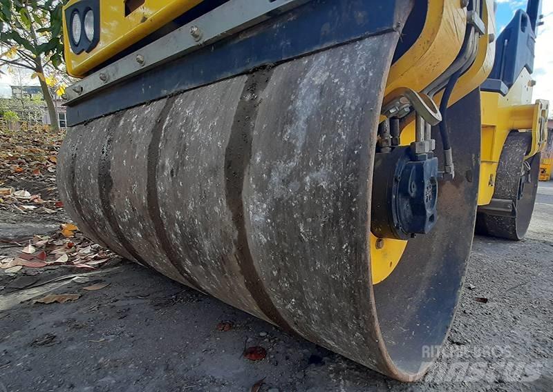 Bomag BW 120 AD مداحل ثنائية الاسطوانة
