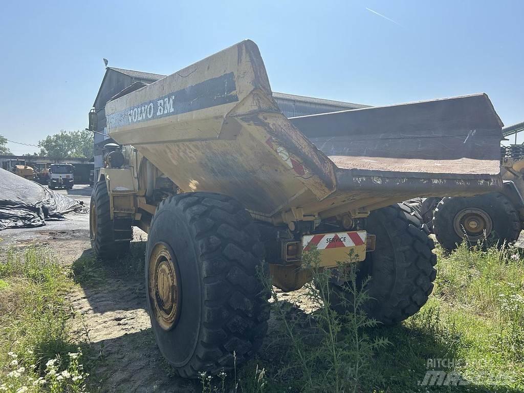 Volvo A25BM عربات نقل قلابة للمواقع