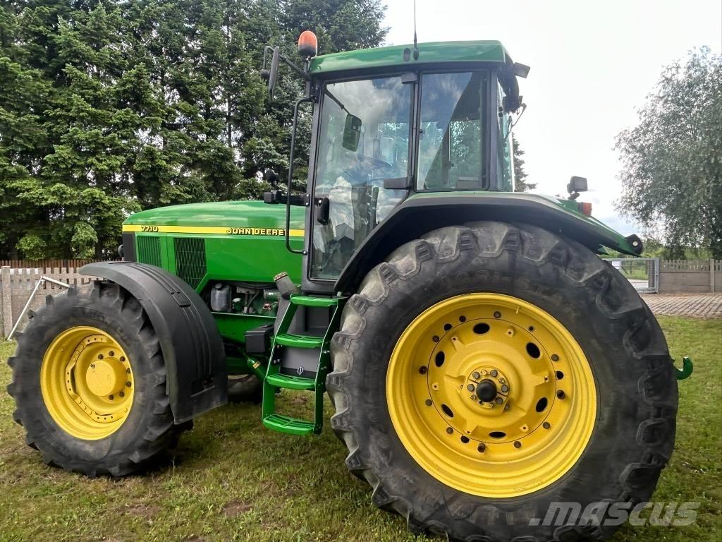 John Deere 7710 PQ الجرارات
