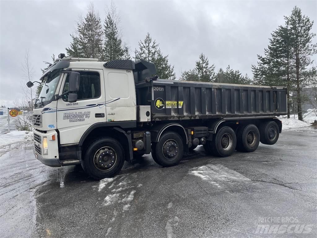 Volvo FM D13 10x4 شاحنات قلابة