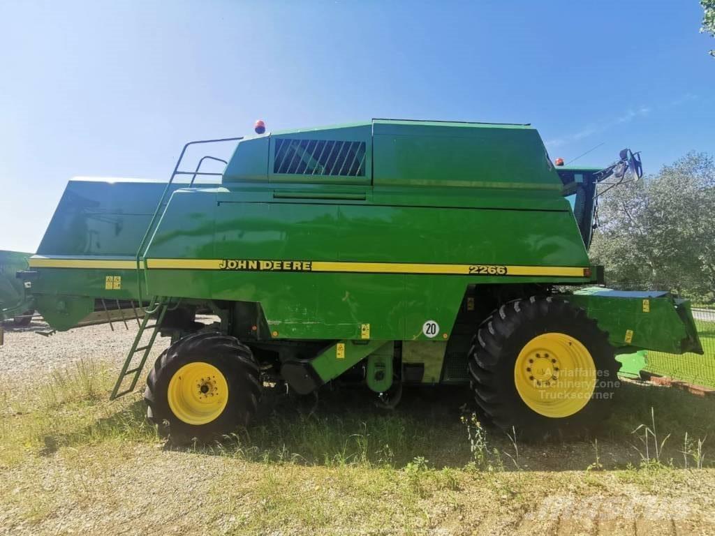 John Deere 2266 حصادات