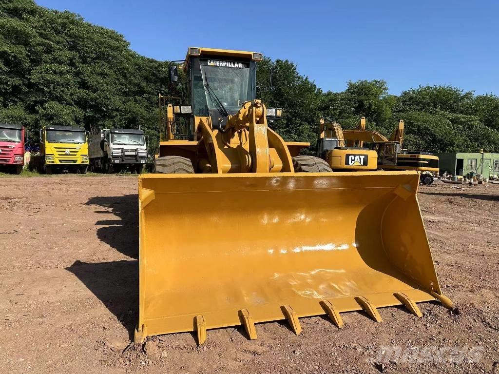 CAT 950G لوادر بعجل