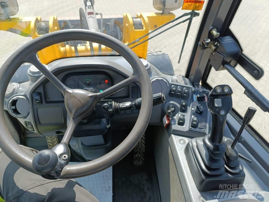 Volvo L 25 F لوادر بعجل