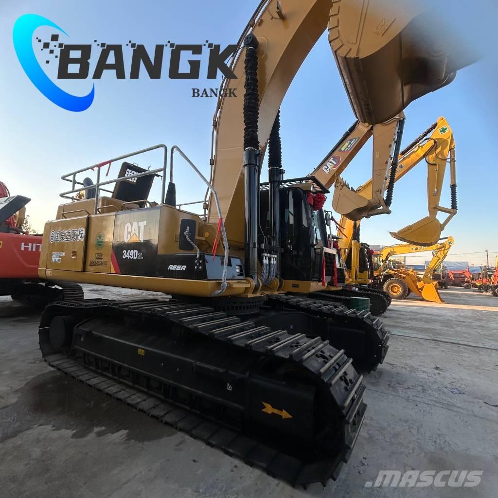 CAT 349 حفارات زحافة