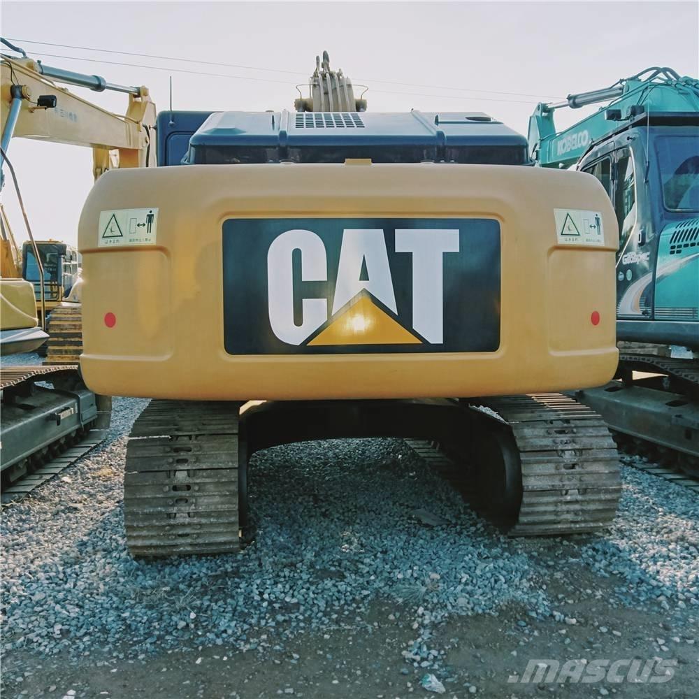 CAT 320D حفارات زحافة