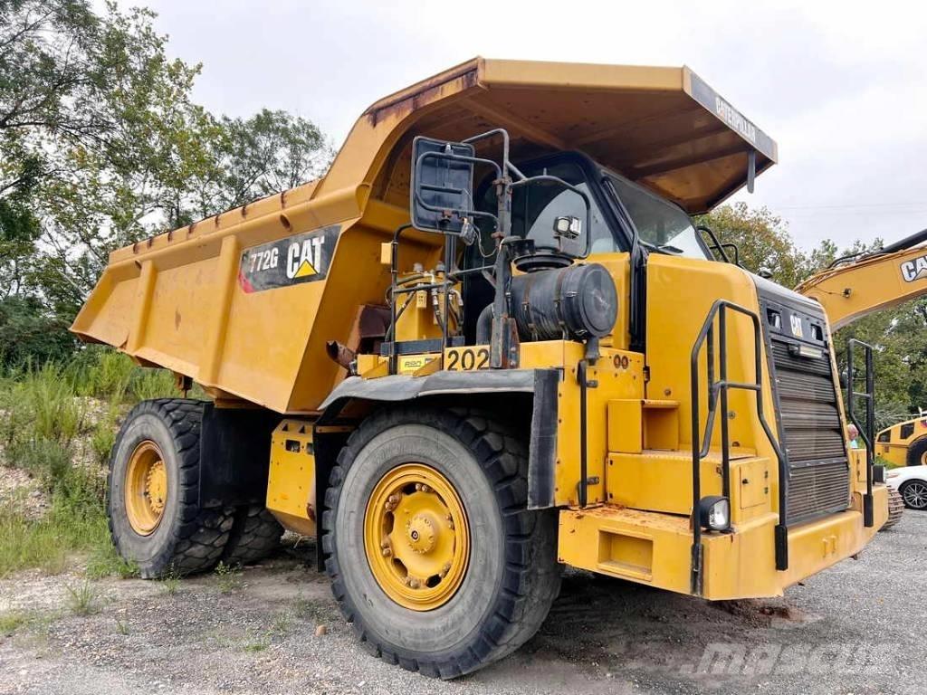 CAT 772G ساحبات مفصلية