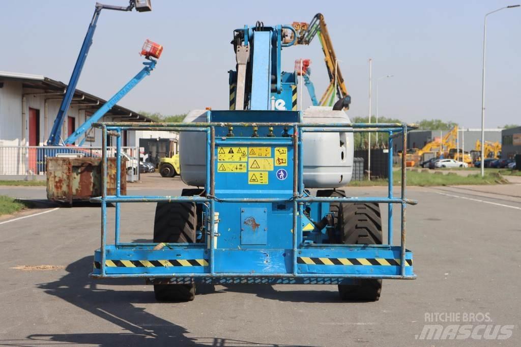 Genie Z135 رافعات سلة مفصلية