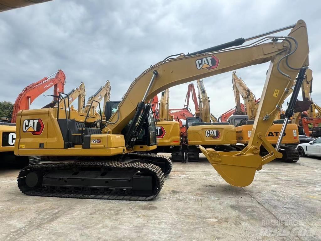 CAT 320GC حفارات زحافة