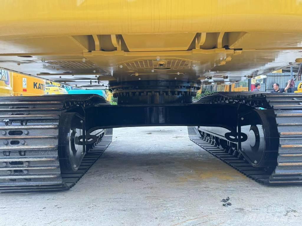 CAT 320GC حفارات زحافة