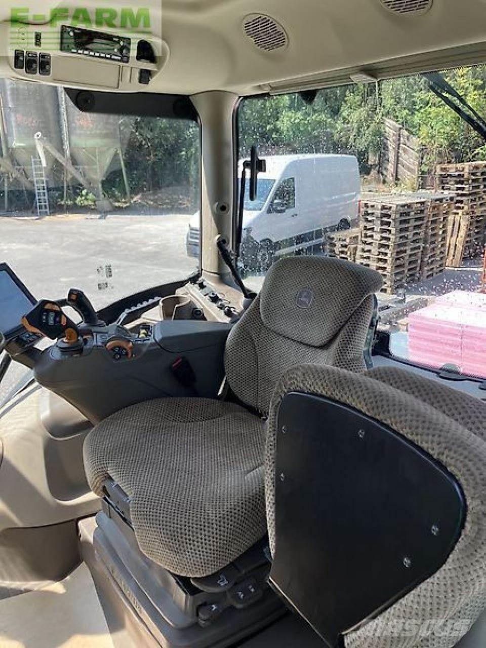 John Deere 6r150 الجرارات