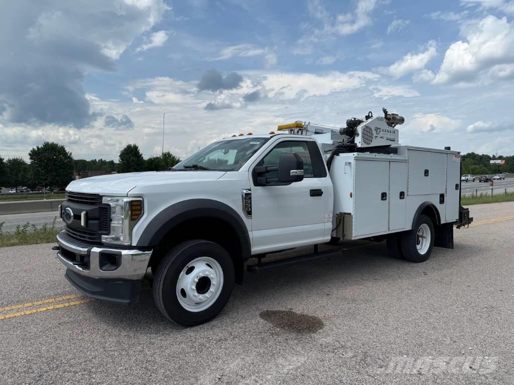 Ford F 550 شاحنات خفيفة/مفصلية الجوانب