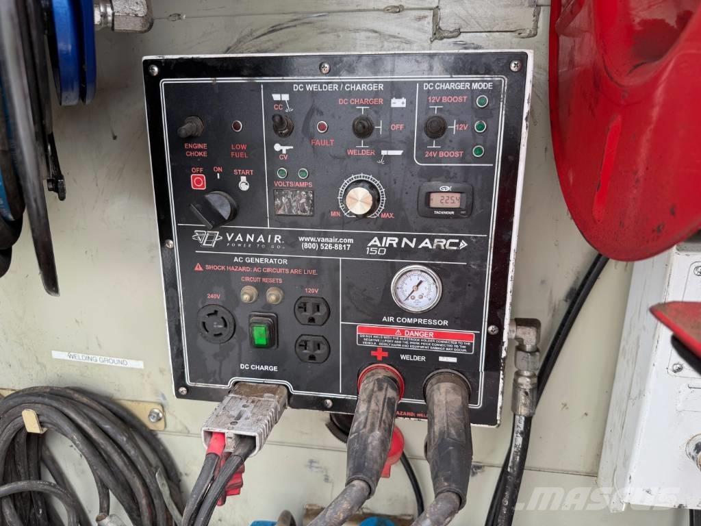 Ford F 550 شاحنات خفيفة/مفصلية الجوانب