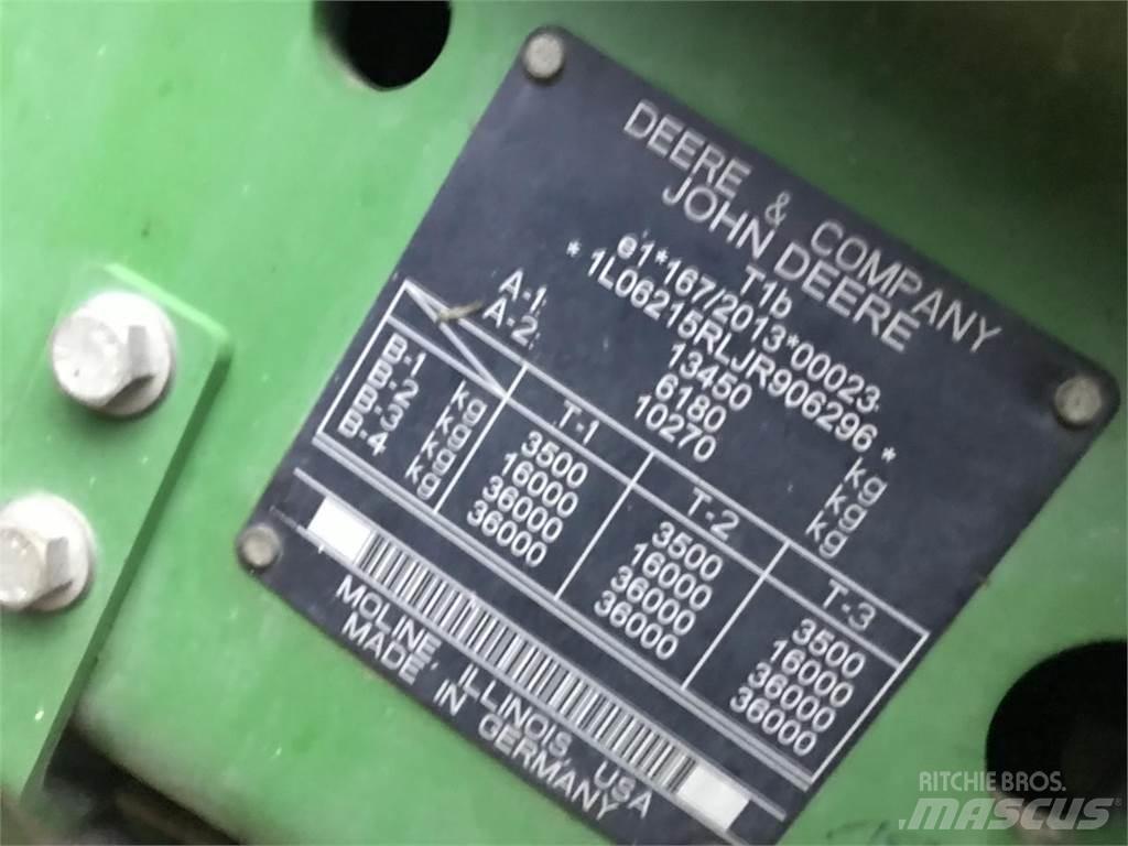 John Deere 6215R الجرارات