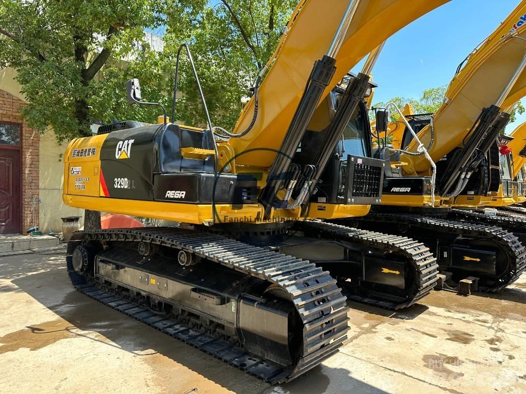 CAT 329 D L حفارات زحافة