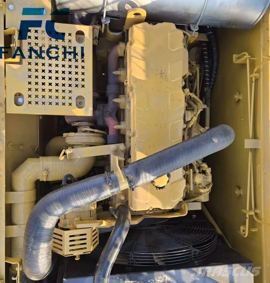 CAT 320 C L حفارات زحافة