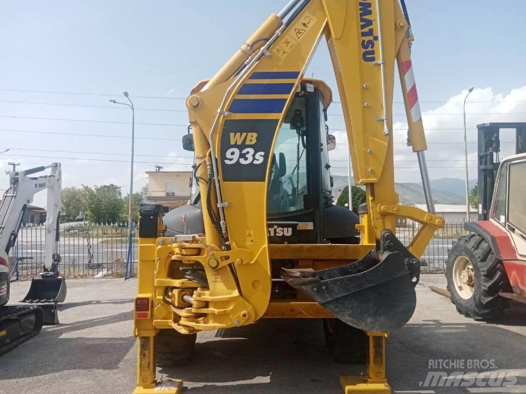 Komatsu WB 93 S لوادر ذات جرافات عكسية