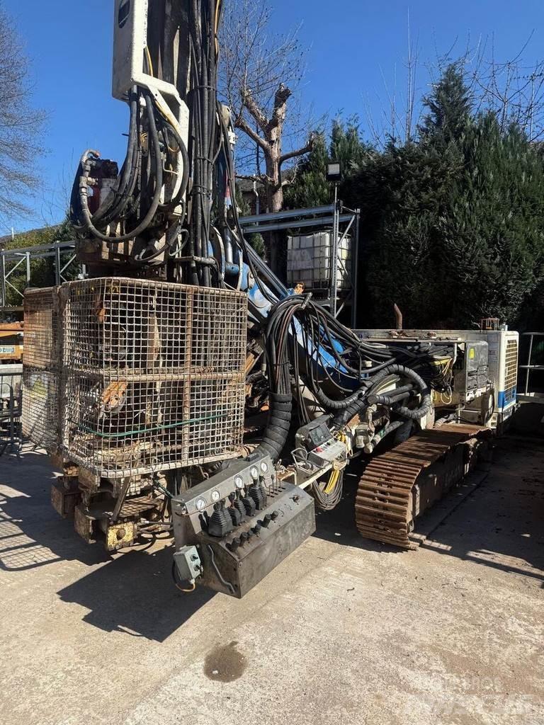 Soilmec SM 401 أجهزة حفر المرساة