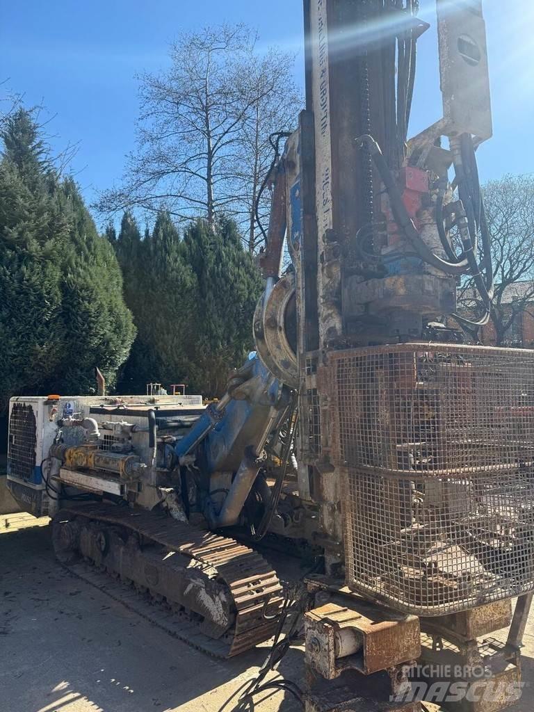 Soilmec SM 401 أجهزة حفر المرساة