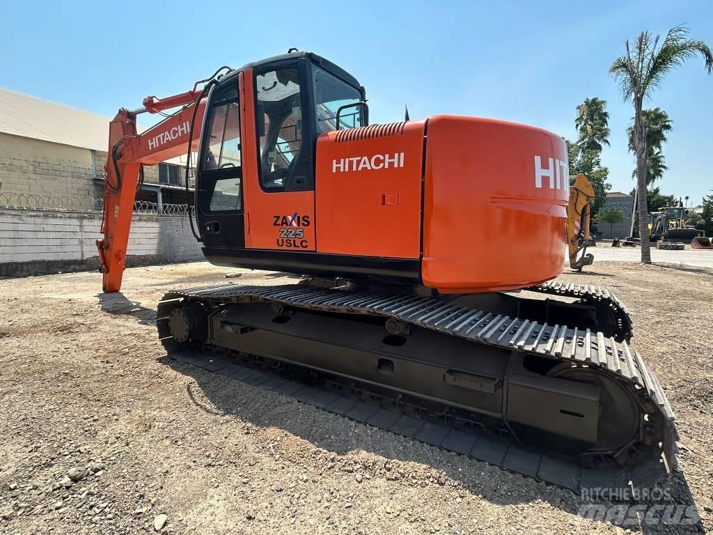 Hitachi ZX 225 حفارات زحافة