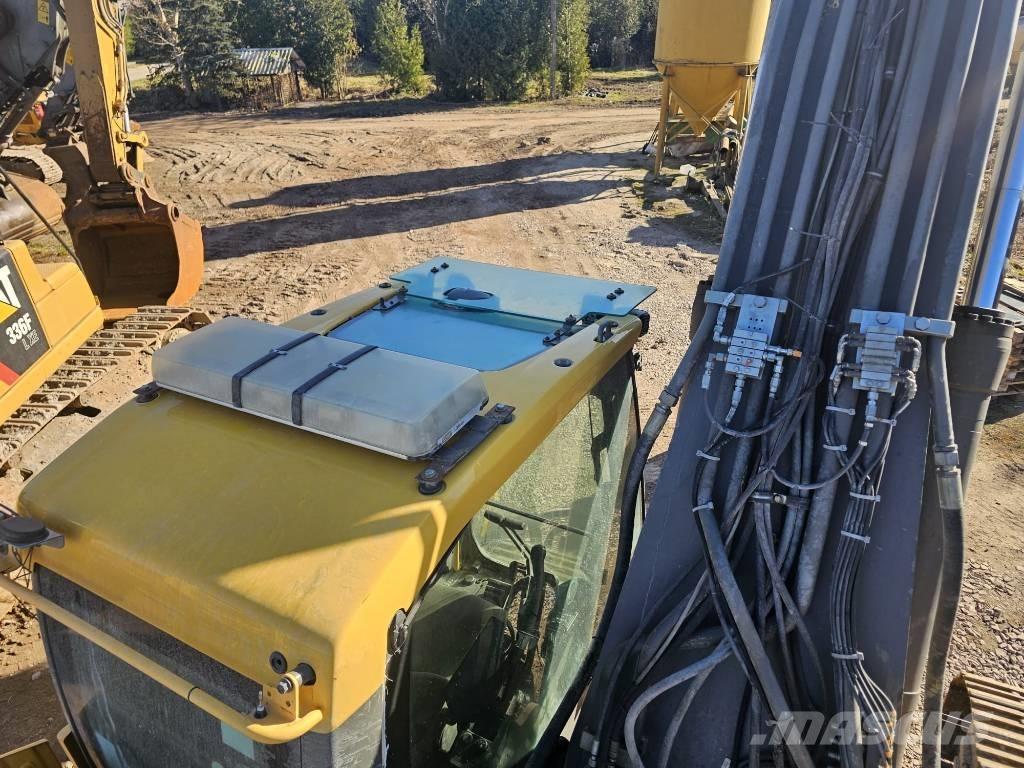 Volvo EC 300 EL حفارات زحافة