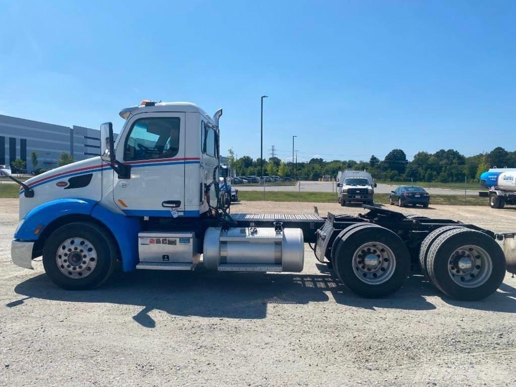 Peterbilt 579 وحدات الجر