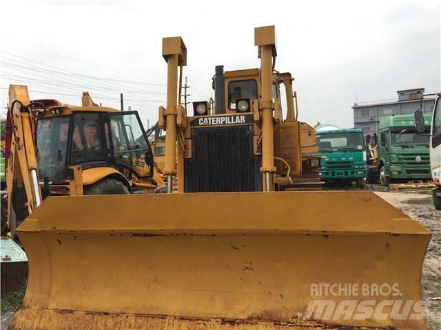 CAT D7R بلدوزرات مجنزرة