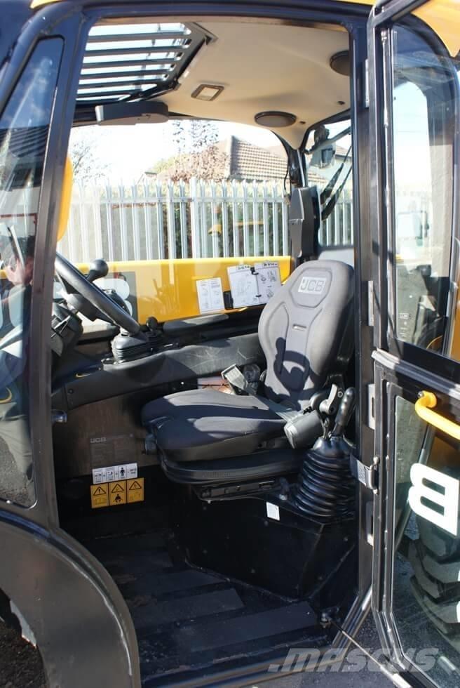 JCB 514-40 مناولات متداخلة