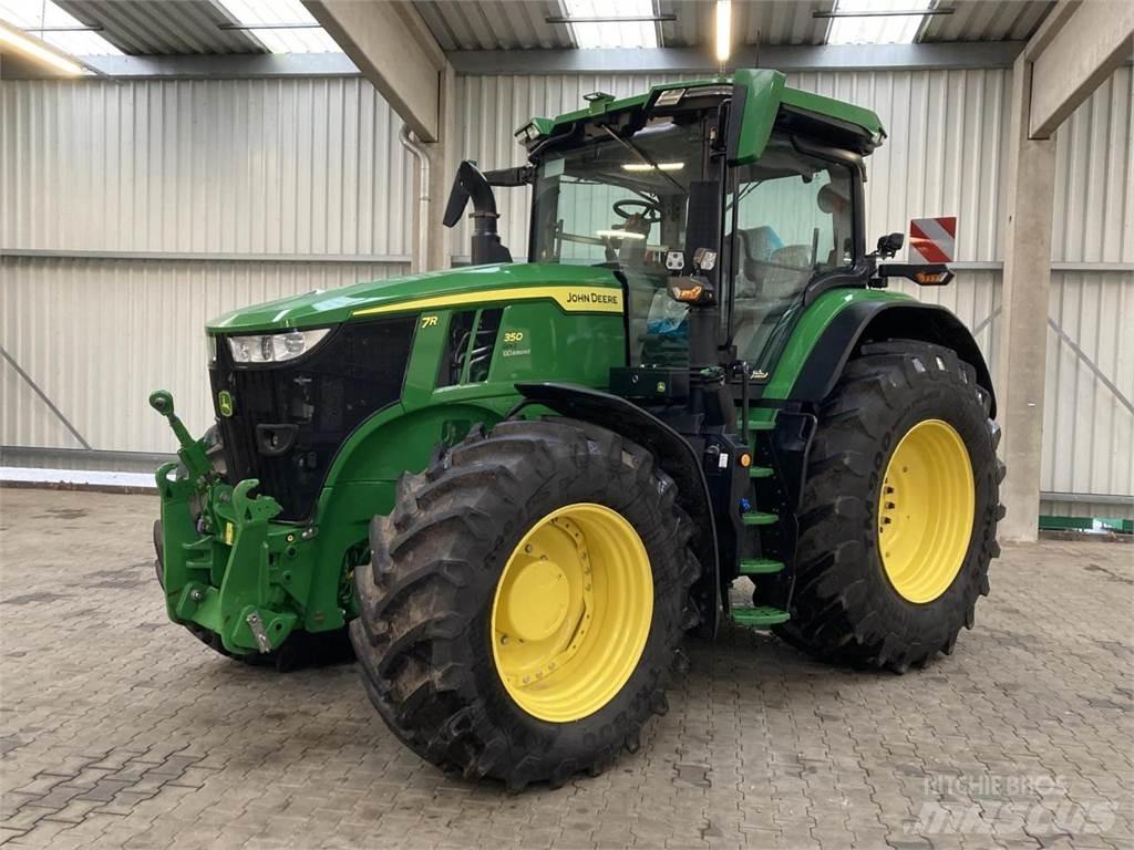 John Deere 7R 350 الجرارات