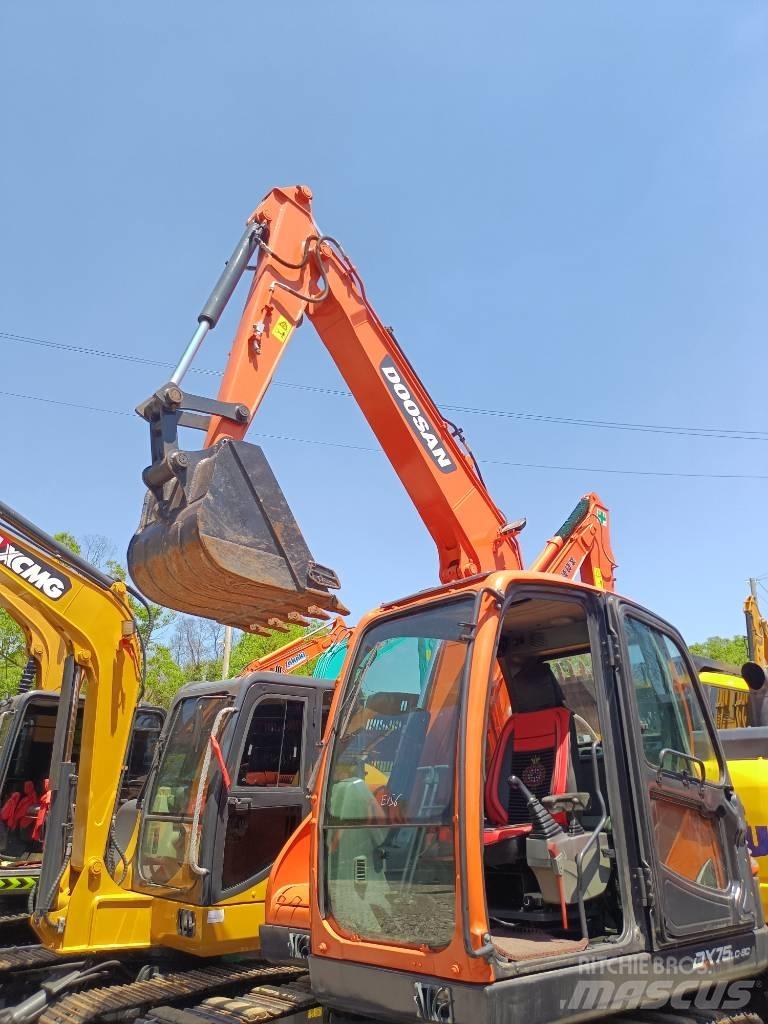 Doosan DX 75 حفارات صغيرة أقل من 7 طن (حفارات صغيرة)