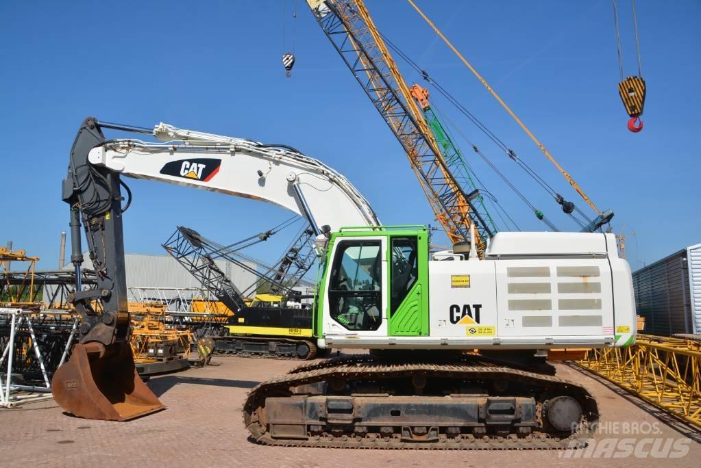 CAT 352 F L حفارات زحافة