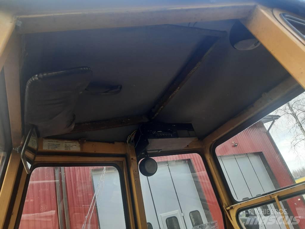 Valmet 702S 4 veto الجرارات