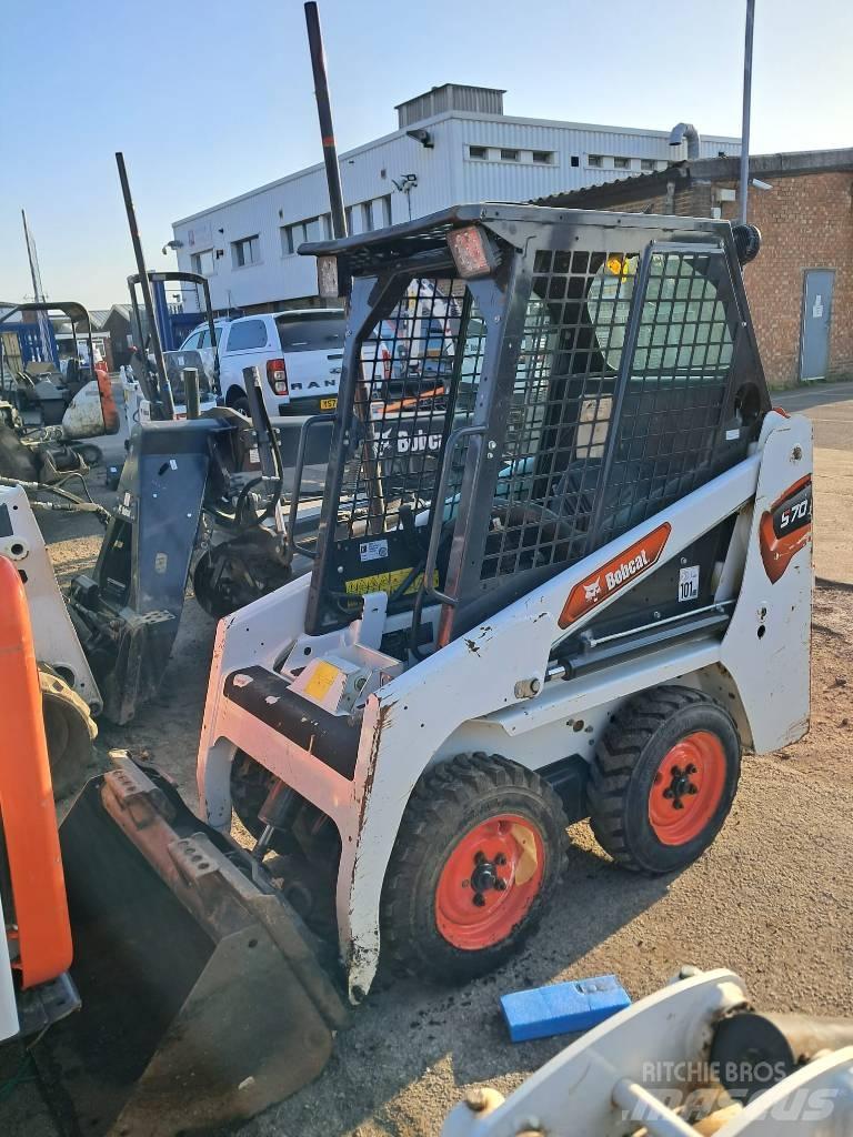 Bobcat S 70 لوادر انزلاقية التوجيه