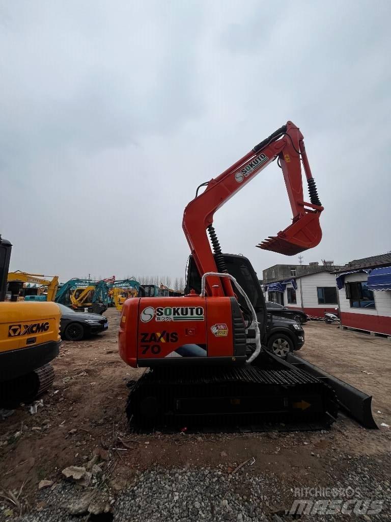 Hitachi ZX 70 حفارات وسط 7 طن - 12 طن