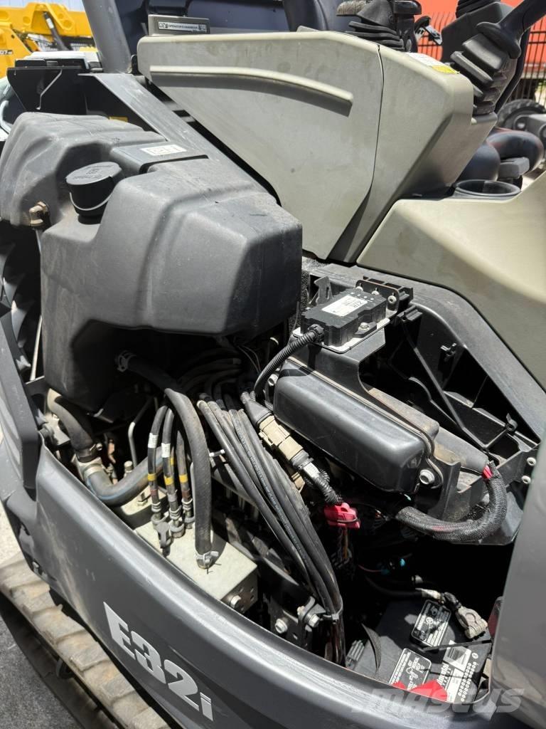 Bobcat E 32i حفارات صغيرة أقل من 7 طن (حفارات صغيرة)