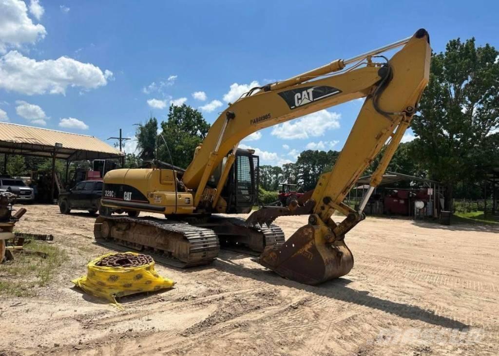 CAT 320 C حفارات زحافة
