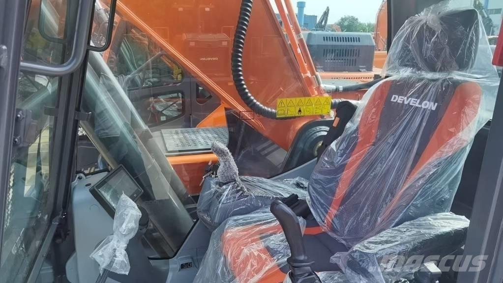 Develon DX 360LCA-7B حفارات زحافة